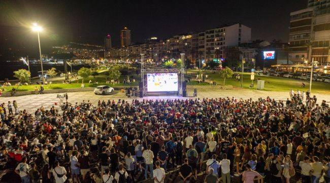 Filenin Sultanları'na İzmir’den tam destek