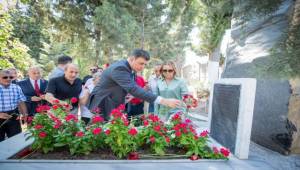 İzmir’in efsane başkanı Aydın Erten mezarı başında anıldı